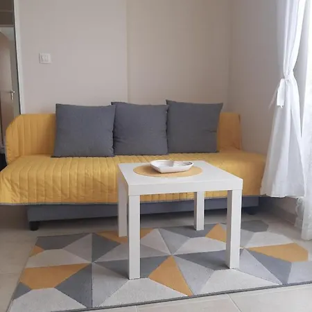 アパート Pomorie Residence ポモリエ