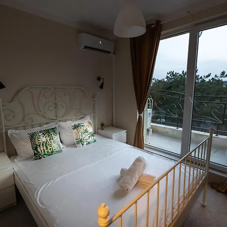 アパート Pomorie Residence ポモリエ