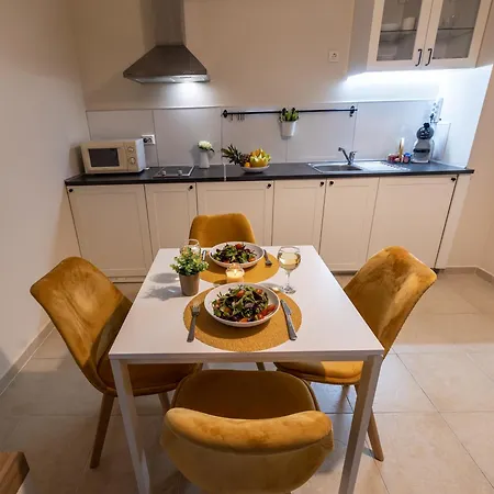 Pomorie Residence ポモリエ